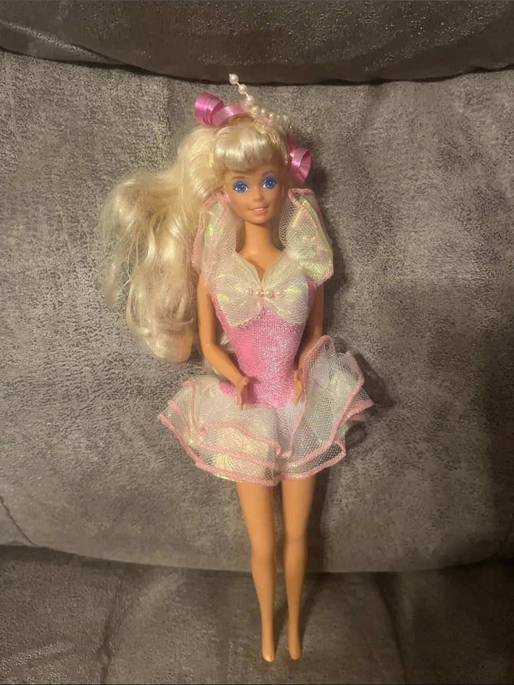 Vintage 1991 Pretty Surprise Barbie